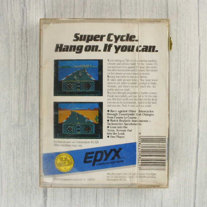Super Cycle Commodore 64 játék kazetta tok hátoldala leírással