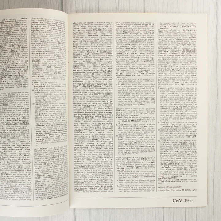 A Commodore Világ magazin egyik belső oldala sűrű szöveggel és játékleírásokkal.