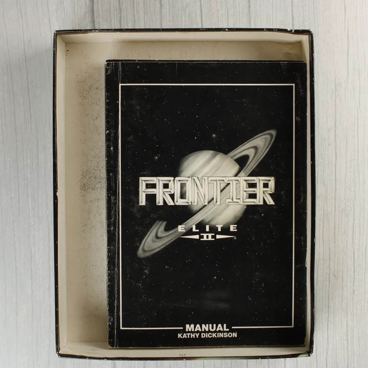 Frontier: Elite II kézikönyv Frontier: Elite II felhasználói kézikönyv