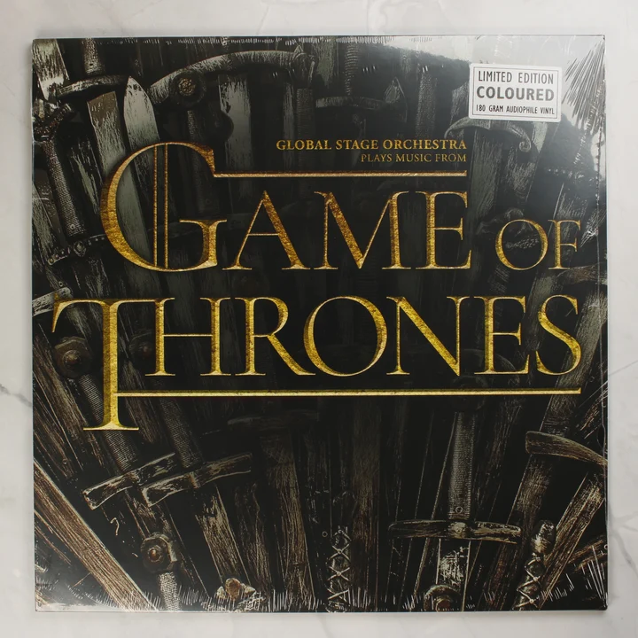 Game of Thrones bakelit lemez borítója a vastrón kardjaival