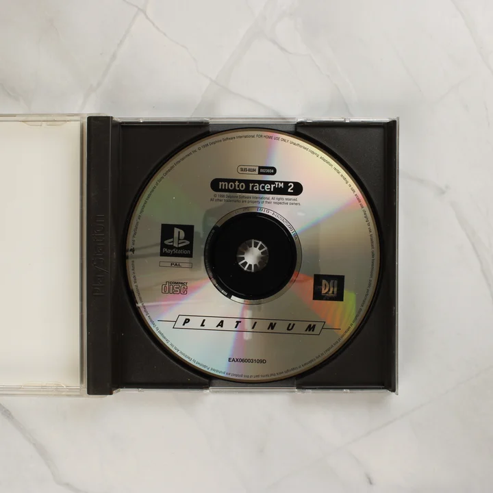 Moto Racer 2 PlayStation Platinum játéklemez a tokban