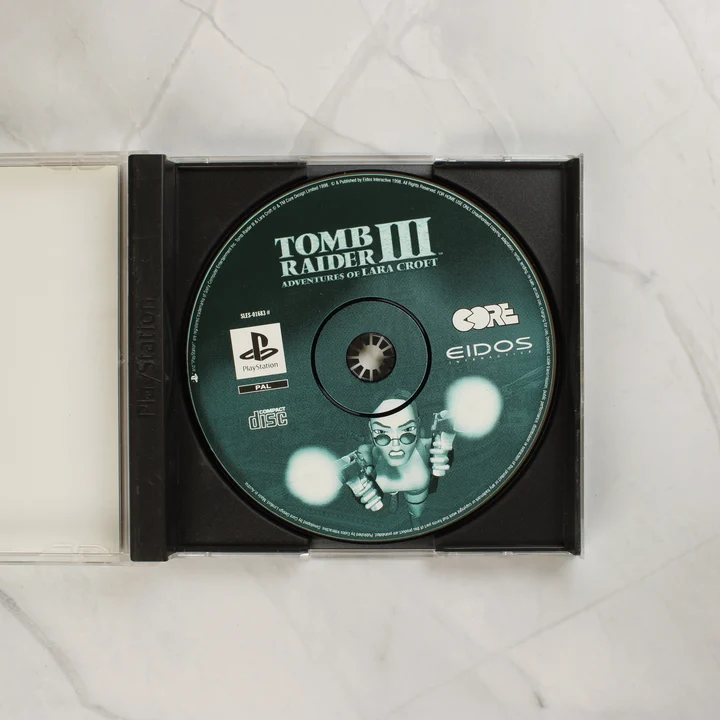 Tomb Raider III PlayStation játéklemez a tokban