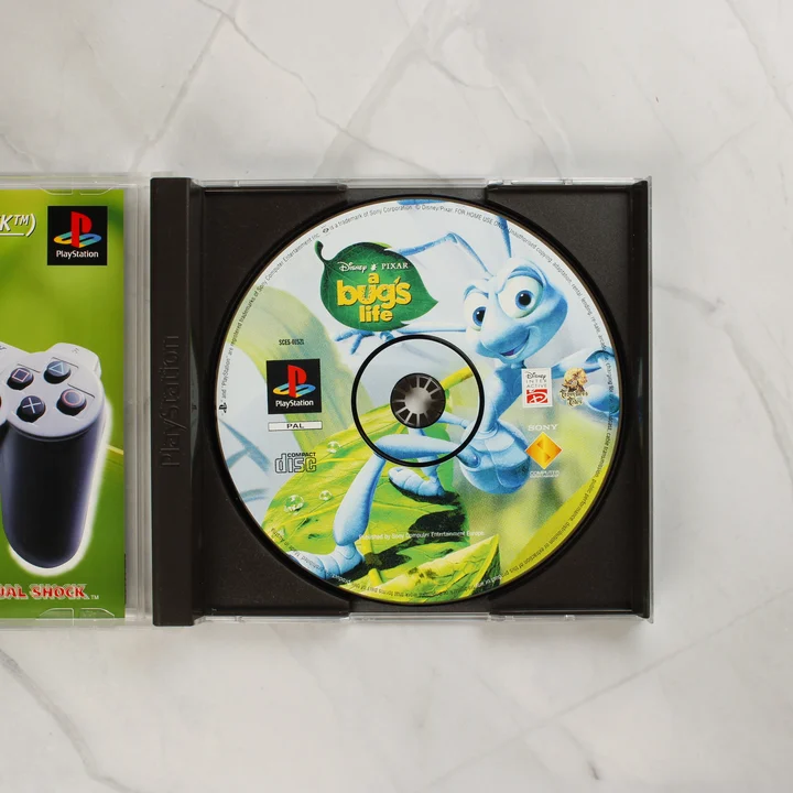 A Bug's Life PlayStation játéklemez a tokban