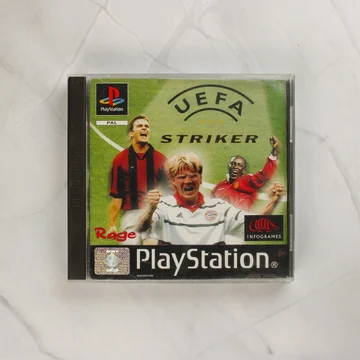 UEFA Striker PlayStation játék elölnézete a tokban