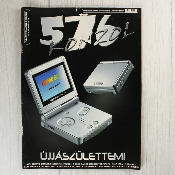 576 Konzol magazin 2003 április Az 576 Konzol magazin 2003. áprilisi számának címlapja egy Game Boy Advance SP konzollal.