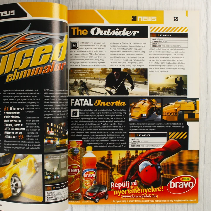 Play! magazin belső oldalak A Play! magazin belső oldalai videójáték bemutatókkal és hirdetésekkel.