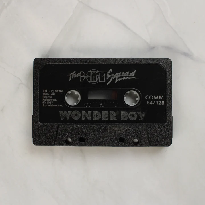 Fekete Wonder Boy videójáték kazetta Commodore 64-hez.