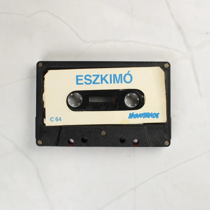 Eszkimó C64 kazetta Fekete kazetta Eszkimó felirattal Commodore 64-hez.