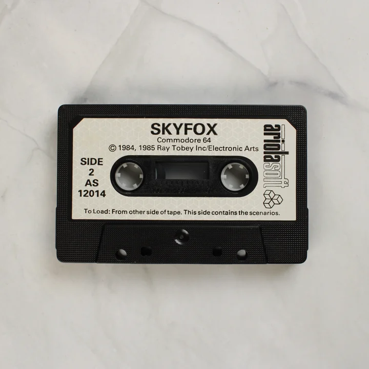 Skyfox Commodore 64 videójáték kazetta közelről