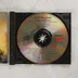 A nyitott CD-tok a lemezzel