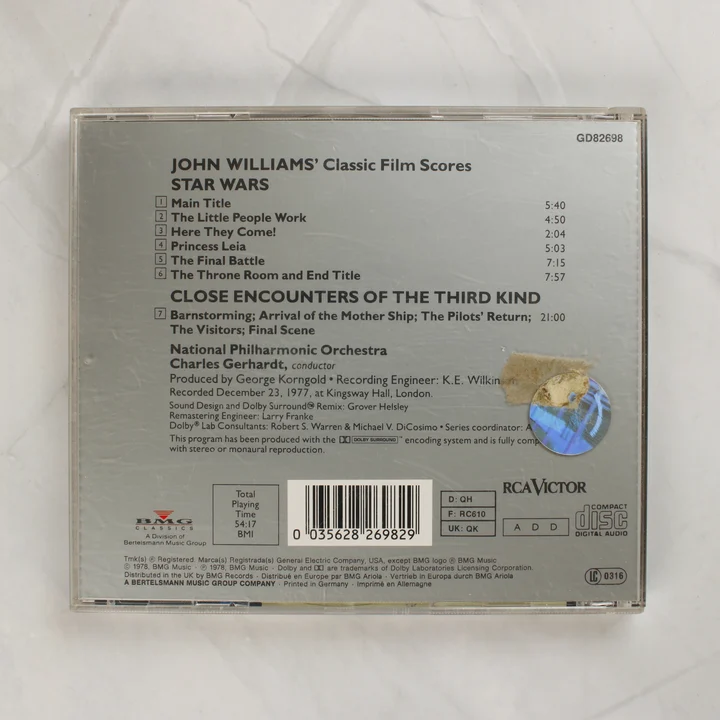 John Williams CD hátsó borítója számlistával és vonalkóddal