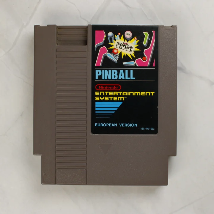 A Pinball NES játék cartridge-e
