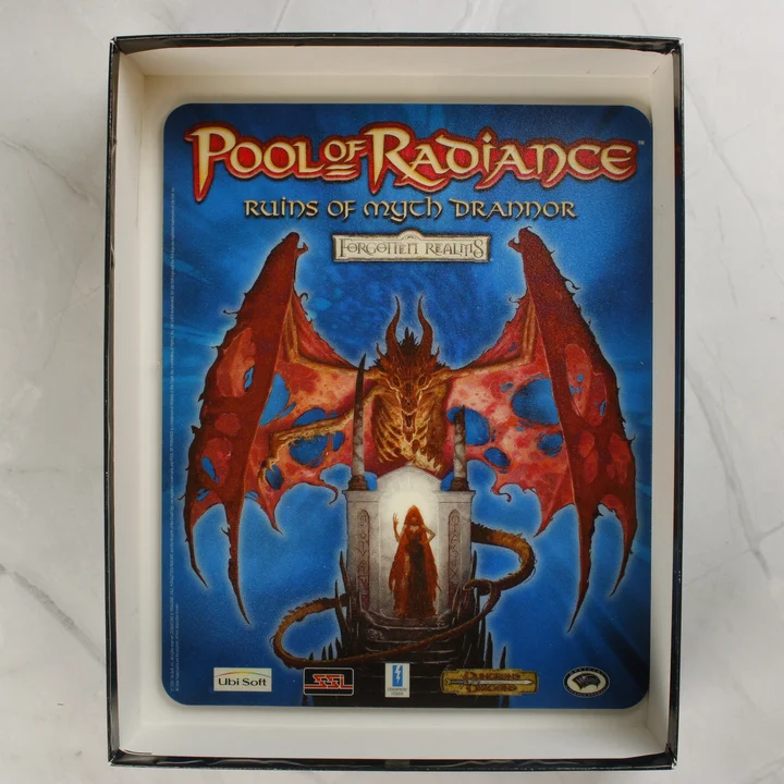 Pool of Radiance egérpad a dobozban