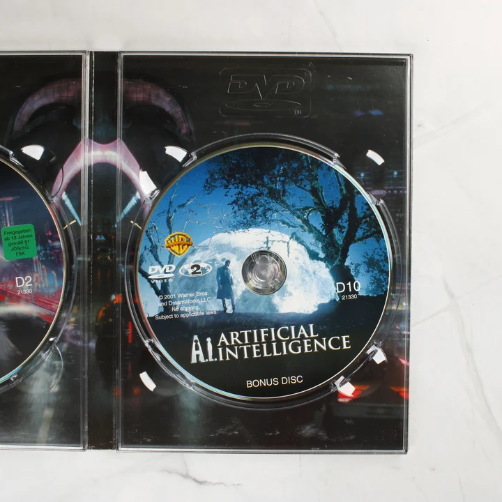 A bónusz lemez a nyitott DVD tokban