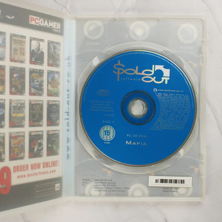 Mafia PC CD-lemez A Mafia játék nyitott tokja a kék CD-lemezzel