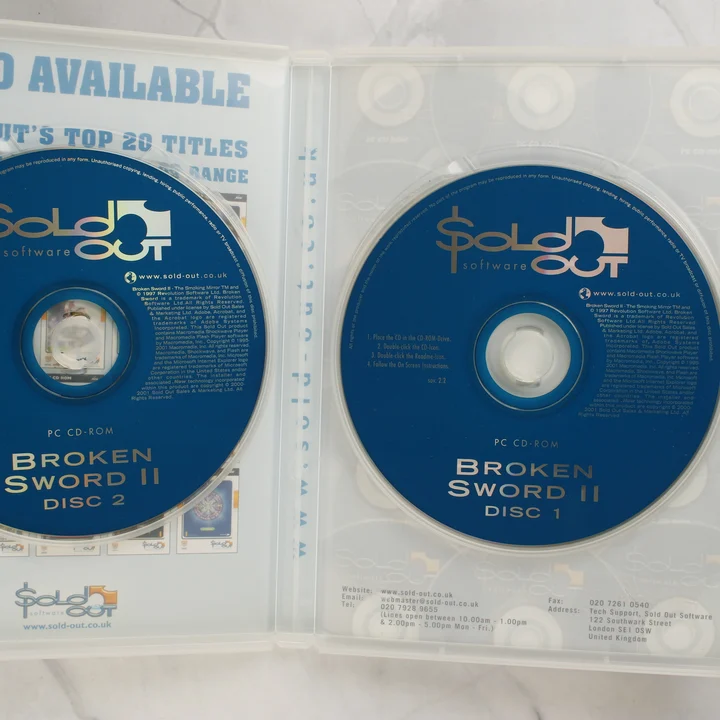 Broken Sword II lemezek Broken Sword II The Smoking Mirror nyitott tok a két CD-vel