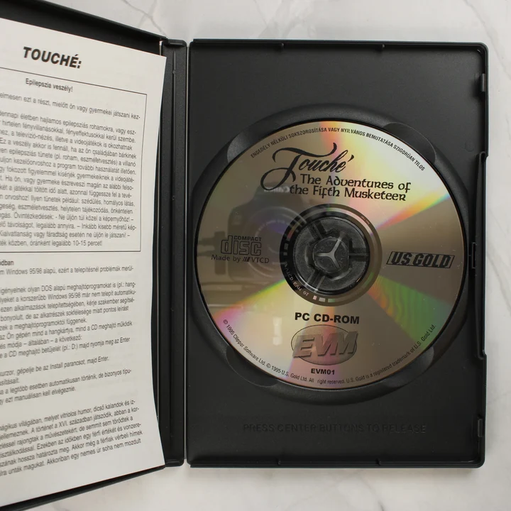 Touché PC CD és útmutató Touché: The Adventures of the Fifth Musketeer CD lemez és útmutató a tokban