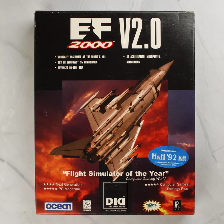 Az EF2000 V2.0 videójáték első oldala a dobozon egy vadászgéppel.