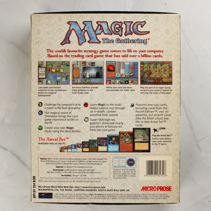 Magic: The Gathering PC játék dobozának hátoldala technikai adatokkal