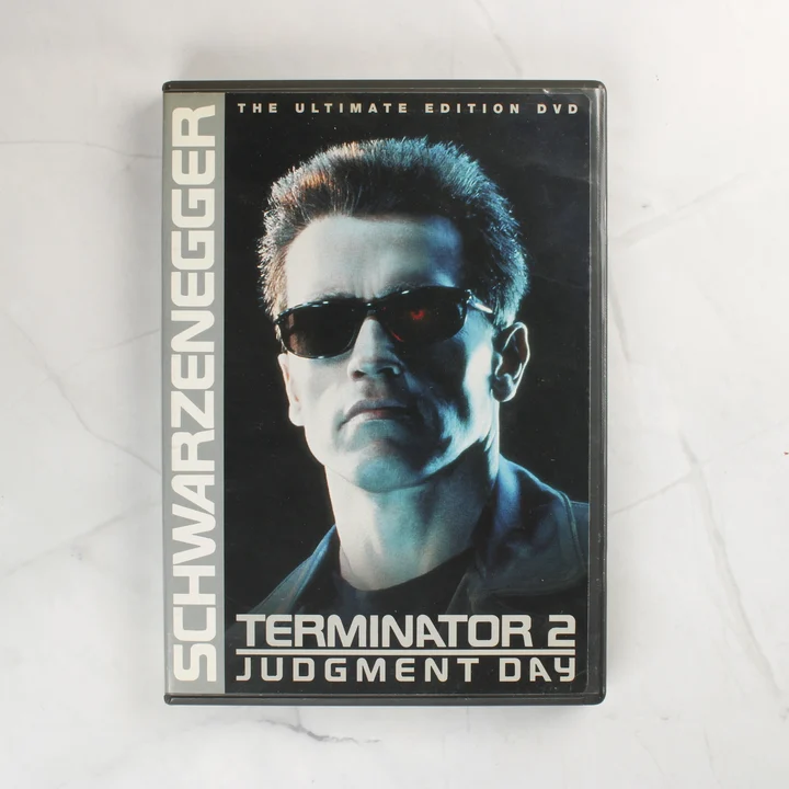 Terminator 2 DVD belső tok borítója