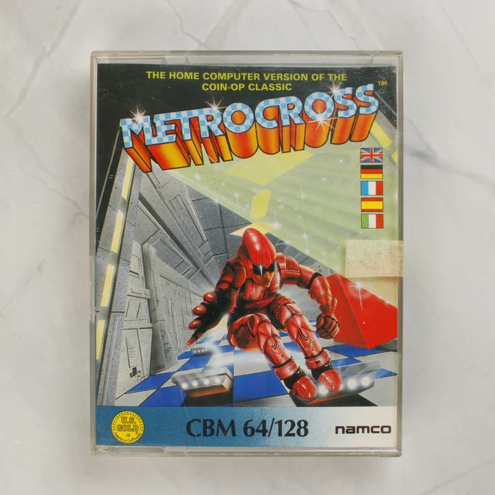 Metro-Cross Commodore 64 játék kazetta tokban elölnézetből