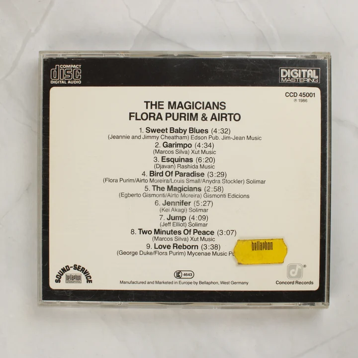Flora Purim és Airto The Magicians CD hátlapja számlistával