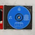 Kék színű The Saint filmzene CD a nyitott tokban