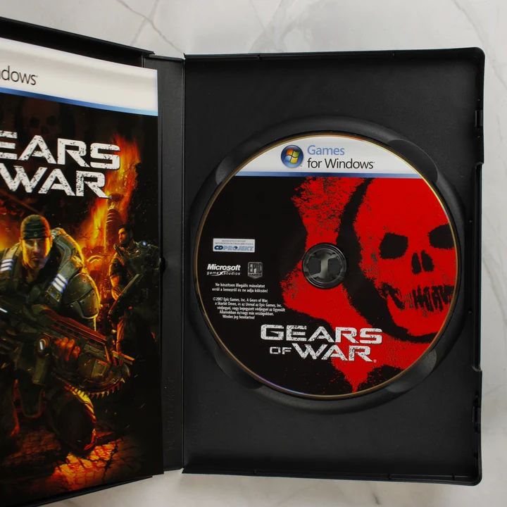 Nyitott Gears of War PC játék tok a lemezzel