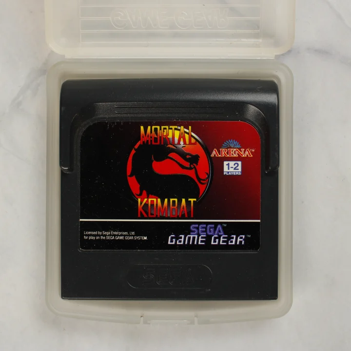 Mortal Kombat Sega Game Gear cartridge a nyitott védőtokban