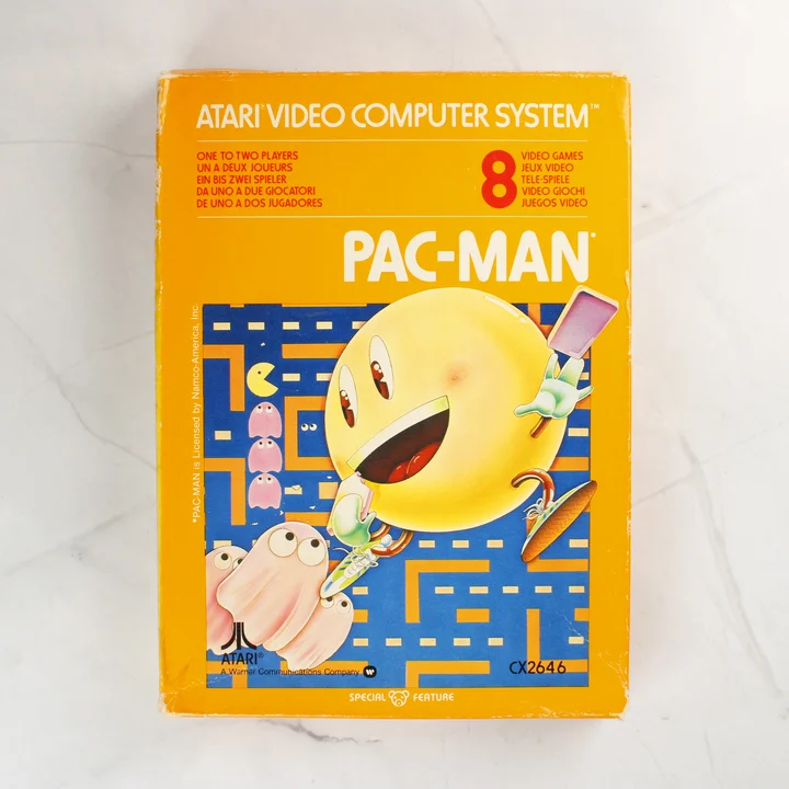 Az Atari 2600 Pac-Man játék sárga dobozának előlapja