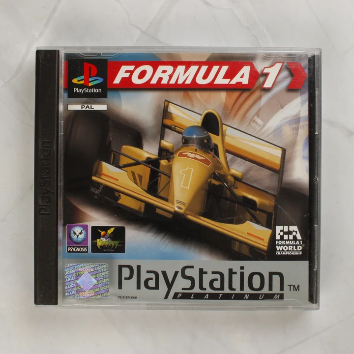 Formula 1 PlayStation Platinum videójáték tokja elölről