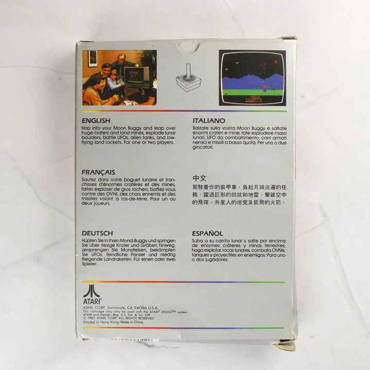 Moon Patrol doboz hátoldal Moon Patrol Atari 2600 játék dobozának hátoldala többnyelvű leírással