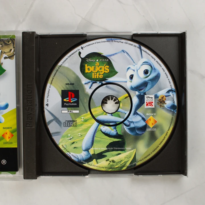 A Bug's Life PlayStation játéklemez a tokban