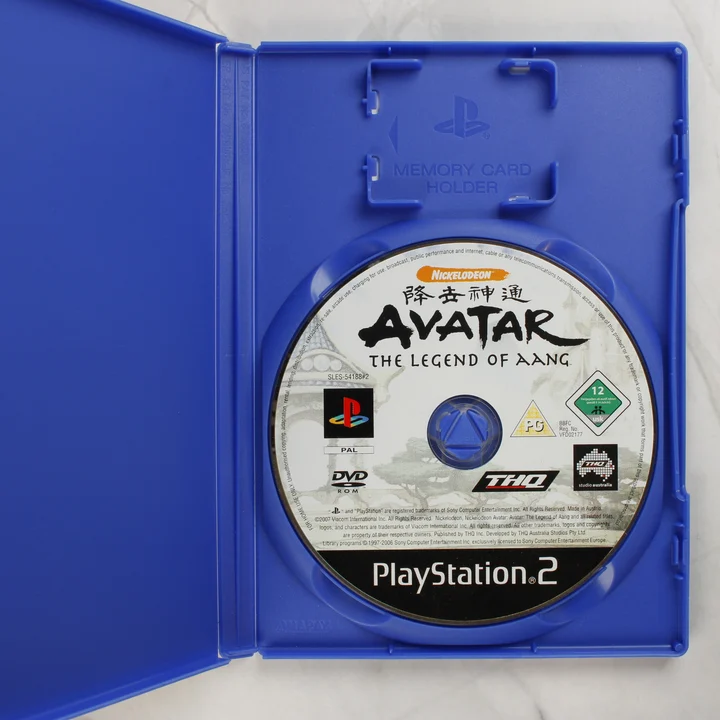 Avatar The Legend of Aang PS2 lemez a tokban