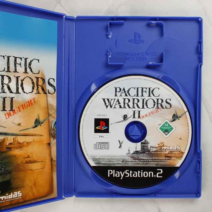 Pacific Warriors II: Dogfight nyitott tok lemezzel és útmutatóval