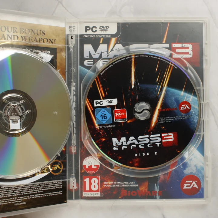 Mass Effect 3 nyitott tok a második lemezzel