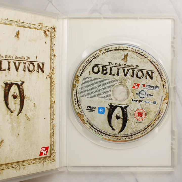 The Elder Scrolls IV: Oblivion DVD lemez a tokban