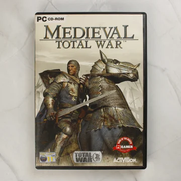 Medieval: Total War PC játék első borítója lovas lovaggal