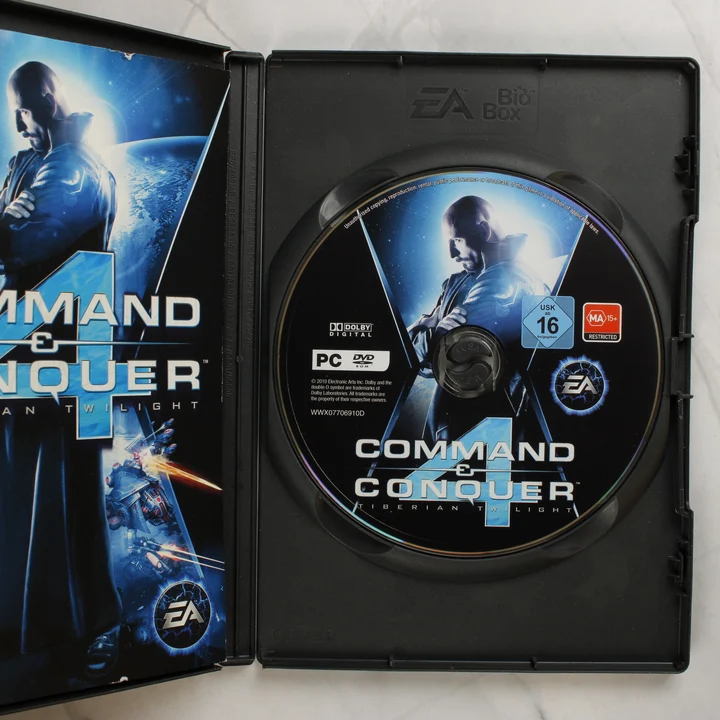 Command & Conquer 4 Tiberian Twilight nyitott tok és lemez