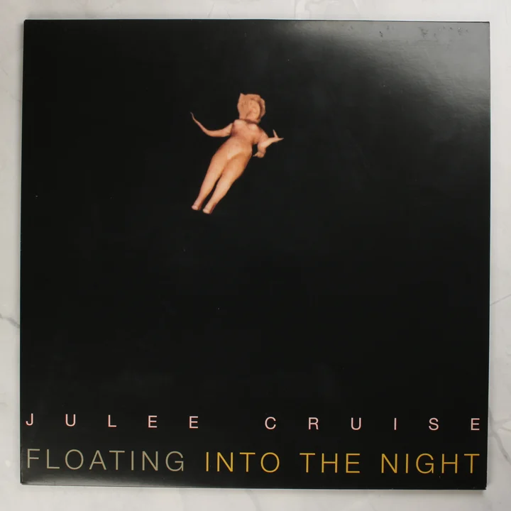 Julee Cruise Floating Into the Night bakelit lemez első borítója