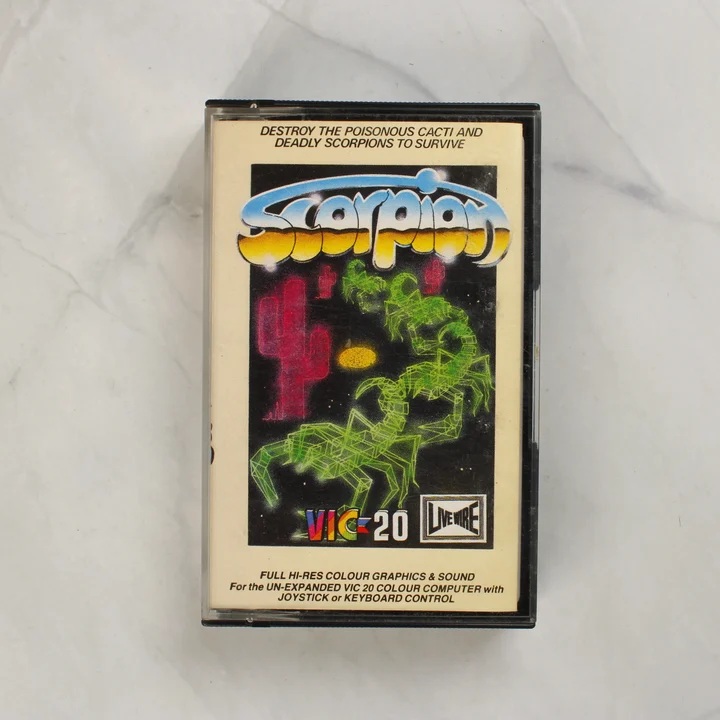 Scorpion videójáték kazetta tokban Commodore VIC-20-hoz