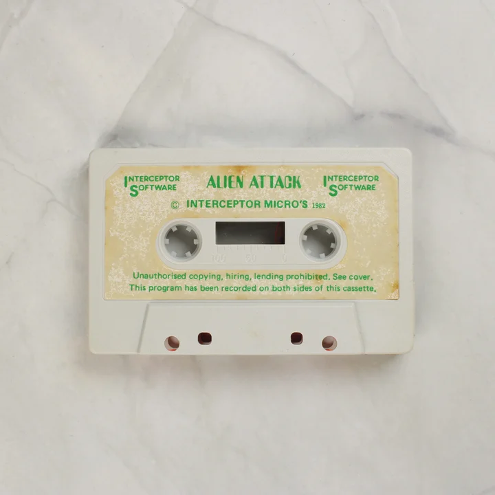 Alien Attack VIC-20 szoftverkazetta