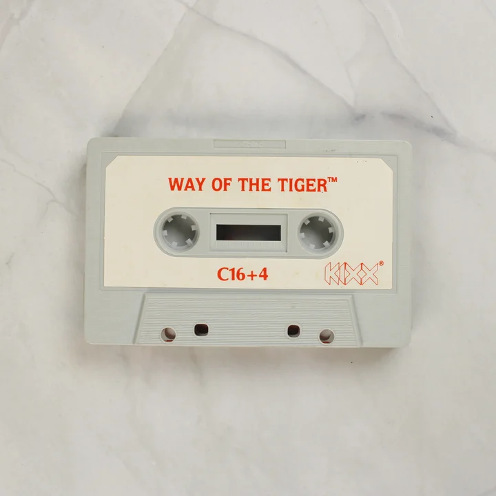 The Way of the Tiger Commodore 16 szürke játék kazetta