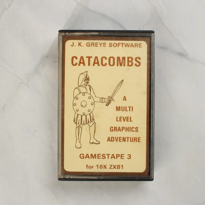 Catacombs videójáték tokja elölről, lovag grafikával