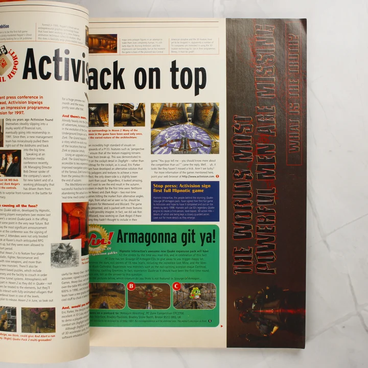 A PC Zone magazin belső oldala egy Activision cikkal