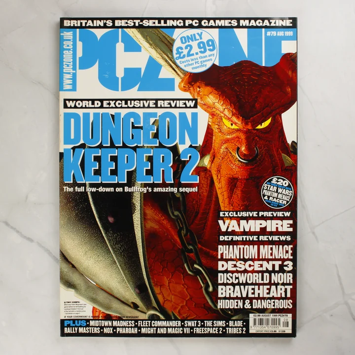A PC Zone magazin 1999. augusztusi számának borítója a Dungeon Keeper 2 grafikájával.