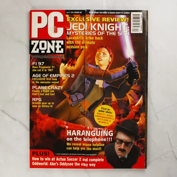 A PC Zone magazin 1998. áprilisi számának címlapja