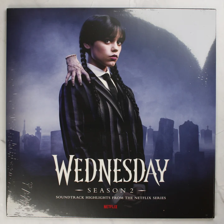 Wednesday Season 2 bakelit lemez borító előlapja