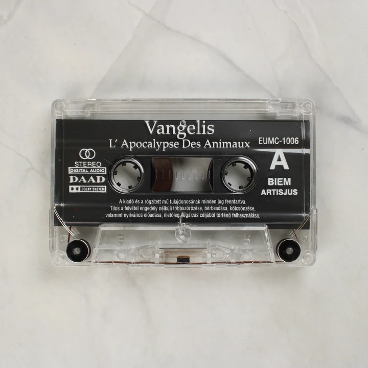 A fekete Vangelis magnókazetta a tokon kívül