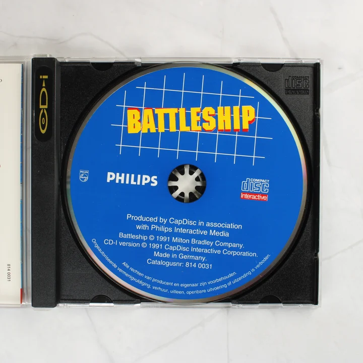 A Battleship játéklemeze a nyitott tokban